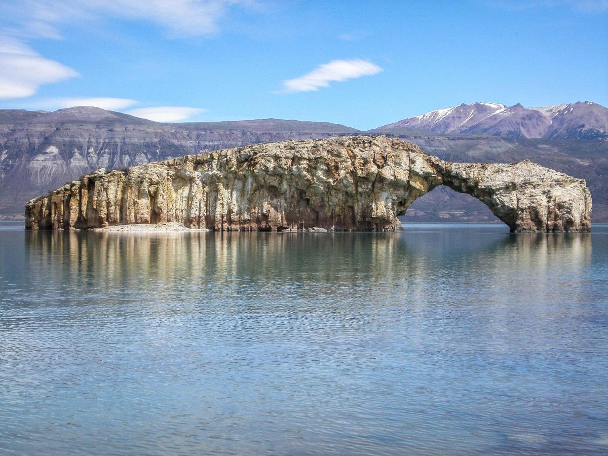 Готель Rio Tarde Casa Patagonica Lago Posadas Екстер'єр фото